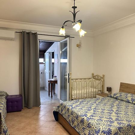 Villa Con Piscina Uso Esclusivo مازارا ديل فالو المظهر الخارجي الصورة