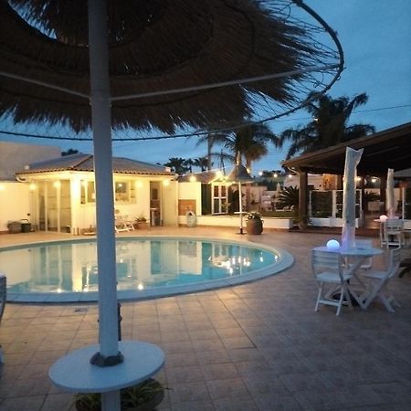 Villa Con Piscina Uso Esclusivo مازارا ديل فالو المظهر الخارجي الصورة