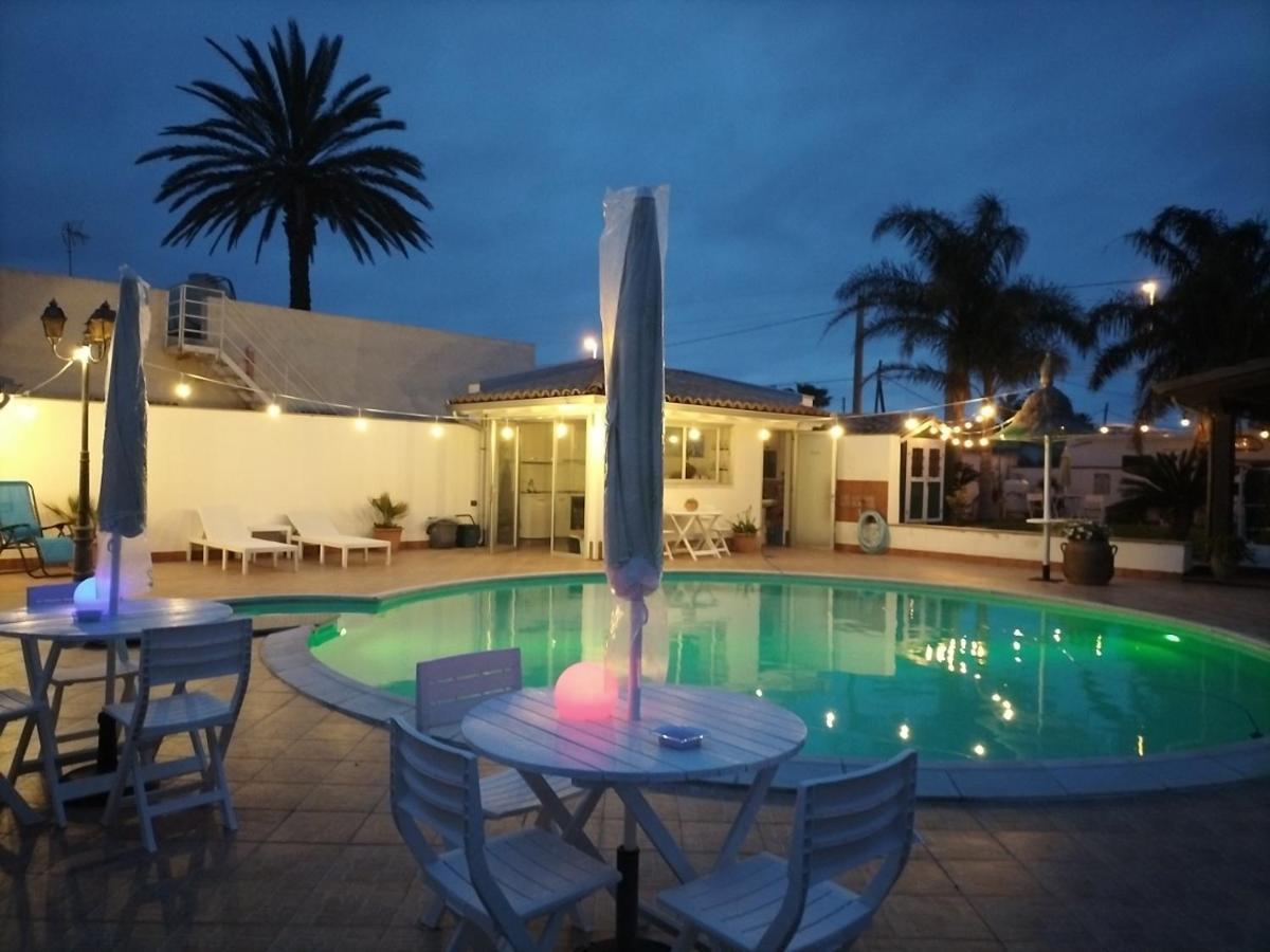 Villa Con Piscina Uso Esclusivo مازارا ديل فالو المظهر الخارجي الصورة