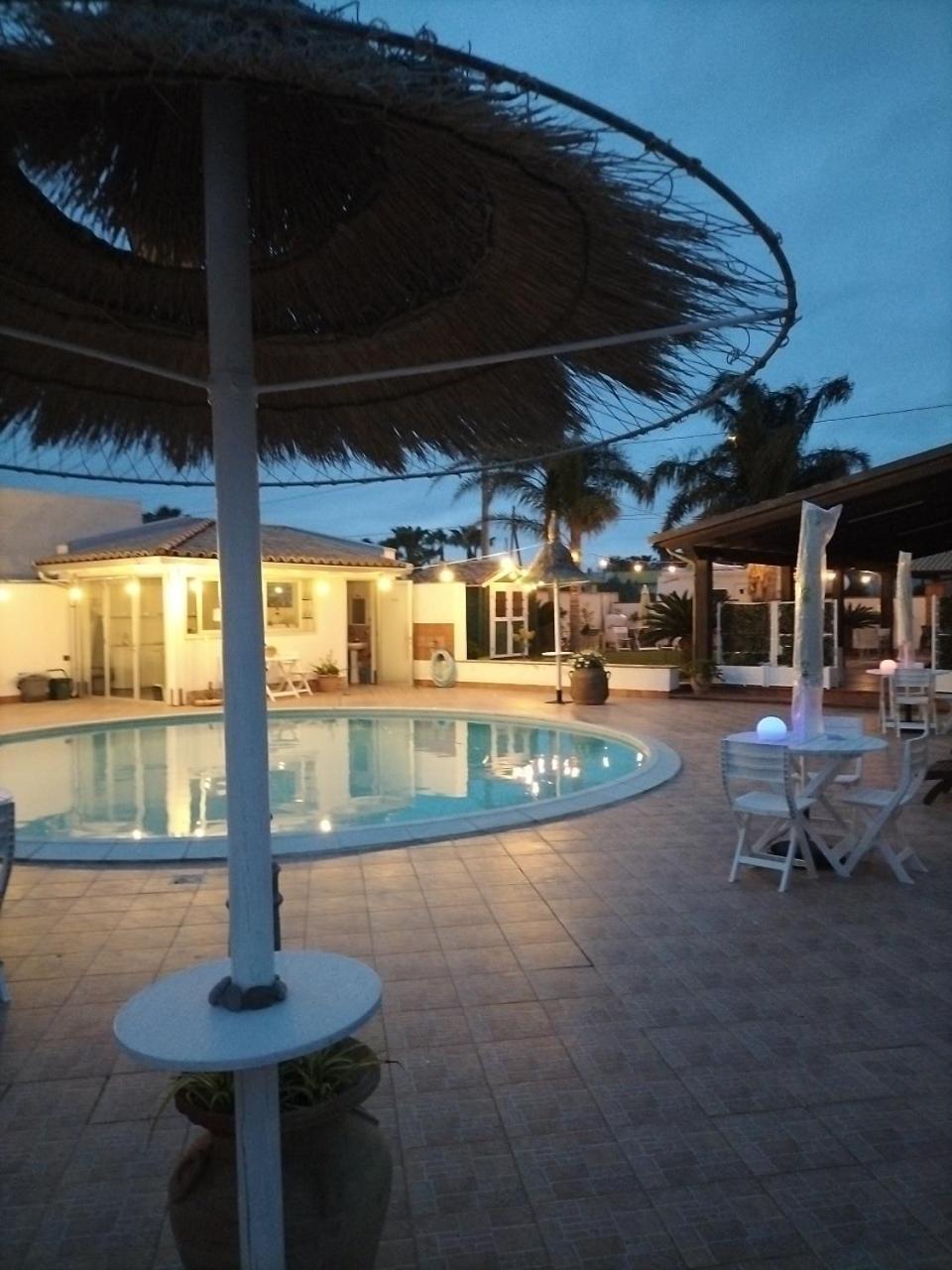 Villa Con Piscina Uso Esclusivo مازارا ديل فالو المظهر الخارجي الصورة